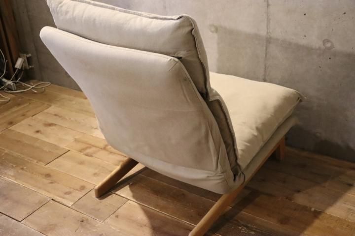 無印良品(MUJI)のハイバックリクライニングソファ 1シーターです 無印良品(MUJI)のハイバックリクライニングソファ 1シーターです