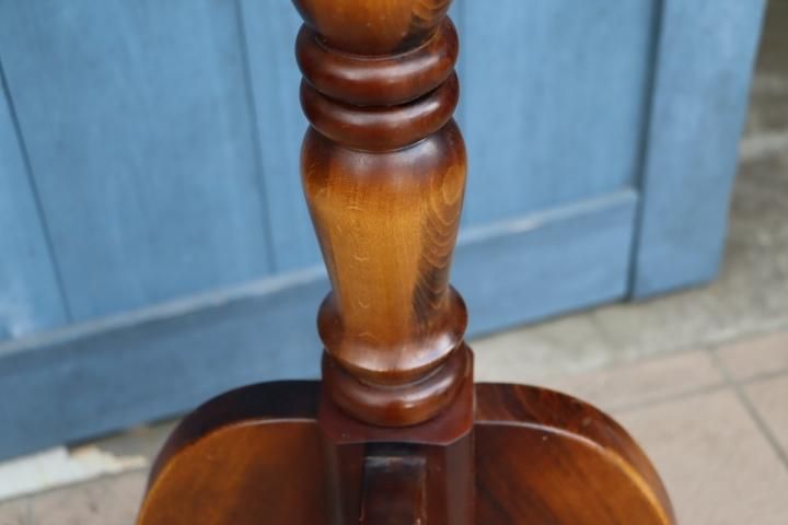 Karimoku(カリモク家具)のCOLONIAL(コロニアル)シリーズのポール Karimoku(カリモク家具)のCOLONIAL(コロニアル)シリーズのポール