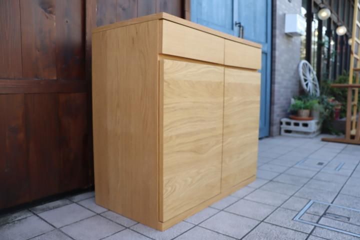 人気の無印良品(MUJI)のオーク材 キャビネット・木製扉 人気の無印良品(MUJI)のオーク材 キャビネット・木製扉