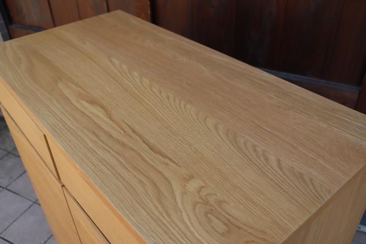 人気の無印良品(MUJI)のオーク材 キャビネット・木製扉 人気の無印良品(MUJI)のオーク材 キャビネット・木製扉