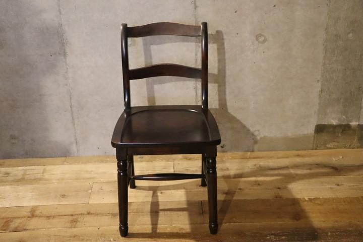 北海道民芸家具(HOKUMIN)のカバ無垢材を使用した、キャプテンチェアです。アンティーク調のクラシックなアームチェアはダイニングチェアとしても♪飛騨産業/キツツキマーク  - kokoelma -ココエルマ- 雑貨・中古家具・北欧家具・アンティーク家具の通販 インテリアショップ 