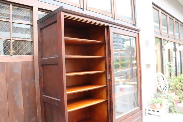値下げ/北海道民芸家具(HOKUMIN)のカバ無垢材を使用した、食器棚 値下げ/北海道民芸家具(HOKUMIN)のカバ無垢材を使用した、食器棚