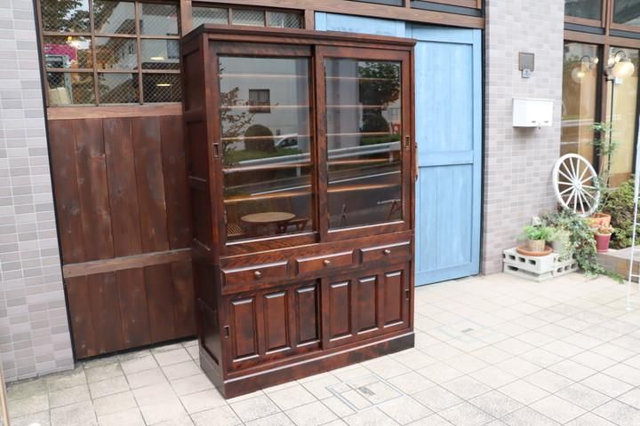 値下げ/北海道民芸家具(HOKUMIN)のカバ無垢材を使用した、食器棚 値下げ/北海道民芸家具(HOKUMIN)のカバ無垢材を使用した、食器棚