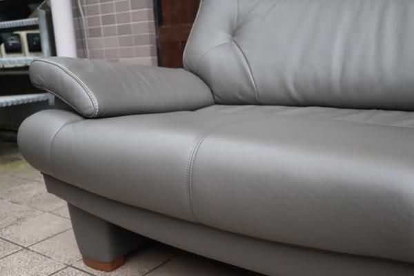 値下げ/karimoku(カリモク家具)よりChitano(チターノ)の本革を 値下げ/karimoku(カリモク家具)よりChitano(チターノ)の本革を
