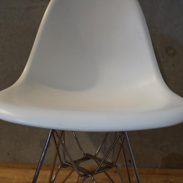 Hermanmiller(ハーマンミラー)社のイームズ ワイヤーベース Hermanmiller(ハーマンミラー)社のイームズ ワイヤーベース