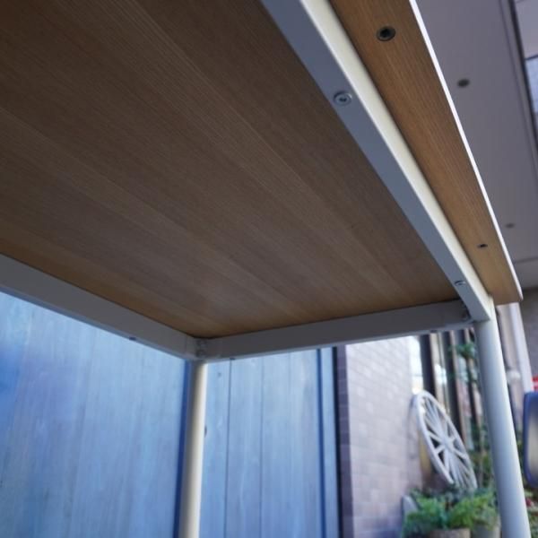 無印良品(MUJI)よりタモ材×スチールのパーソナルデスクです 無印良品(MUJI)よりタモ材×スチールのパーソナルデスクです
