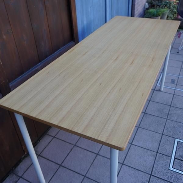 無印良品(MUJI)よりタモ材×スチールのパーソナルデスクです 無印良品(MUJI)よりタモ材×スチールのパーソナルデスクです