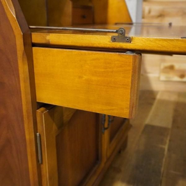 karimoku(カリモク家具)のCOLONIAL(コロニアル)シリーズ karimoku(カリモク家具)のCOLONIAL(コロニアル)シリーズ