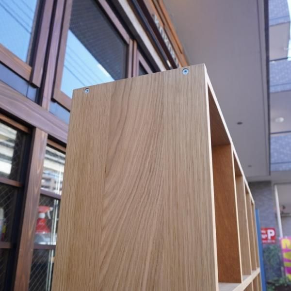 人気の無印良品(MUJI)のオーク材 5段・4列スタッキングシェルフです