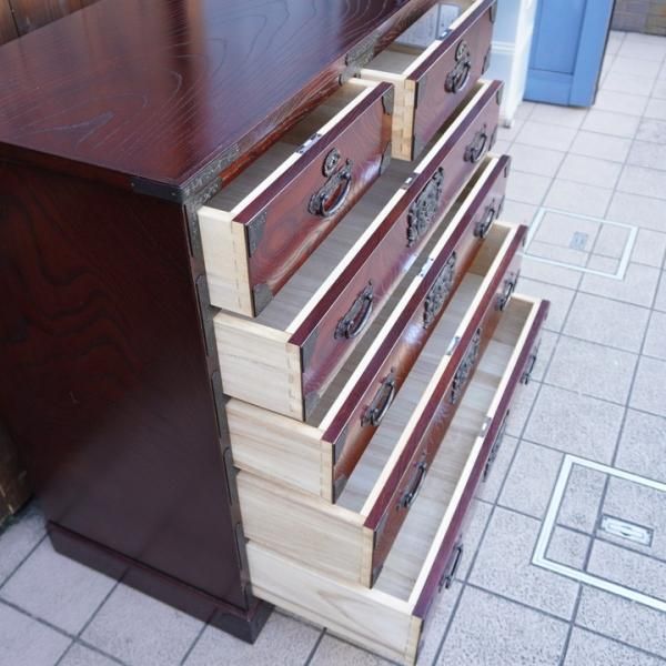 福岡の伝統工芸家具、筑後民芸の欅材を使用した5段・6杯チェスト 福岡の伝統工芸家具、筑後民芸の欅材を使用した5段・6杯チェスト