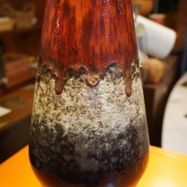 ドイツ製のヴィンテージFat Lava(ファットラヴァ)フラワーベース ドイツ製のヴィンテージFat Lava(ファットラヴァ)フラワーベース