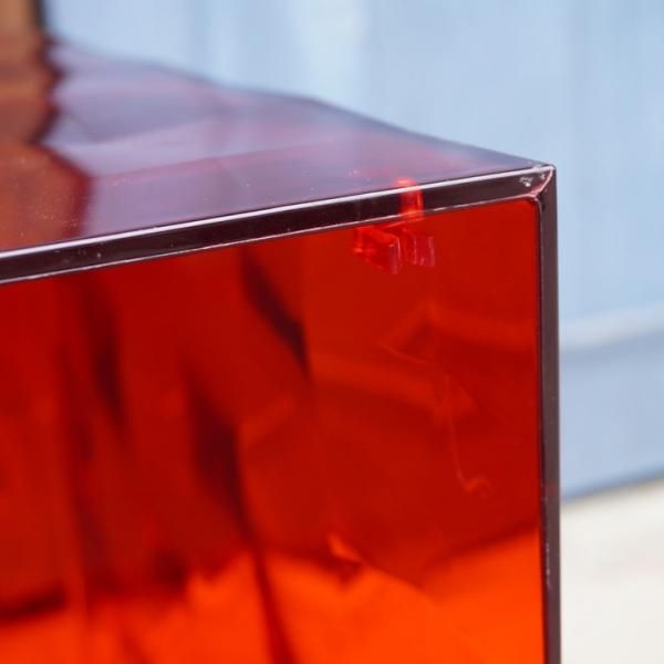 イタリアのデザイナーズ家具ブランドKARTELL(カルテル)のOPTIC イタリアのデザイナーズ家具ブランドKARTELL(カルテル)のOPTIC
