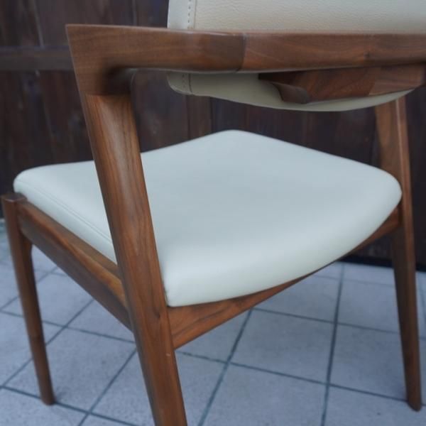 FUJI FURNITURE(冨士ファニチア)のウォールナット材Koti(コティ FUJI FURNITURE(冨士ファニチア)のウォールナット材Koti(コティ