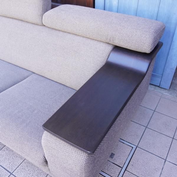 karimoku(カリモク家具)のUU5548カウチソファーです。アーバンブラックの木部とグレーの張地がリビングを洗練された印象に。包み込まれるような 座り心地がお部屋を快適な空間にしてくれます。 - kokoelma -ココエルマ- 雑貨・中古家具・北欧家具・アンティーク家具の通販 karimoku(カリモク家具)のUU5548カウチソファーです。アーバンブラックの木部とグレーの張地がリビングを洗練された印象に。包み込まれるような 座り心地がお部屋を快適な空間にしてくれます。 - kokoelma -ココエルマ- 雑貨・中古家具・北欧家具・アンティーク家具の通販