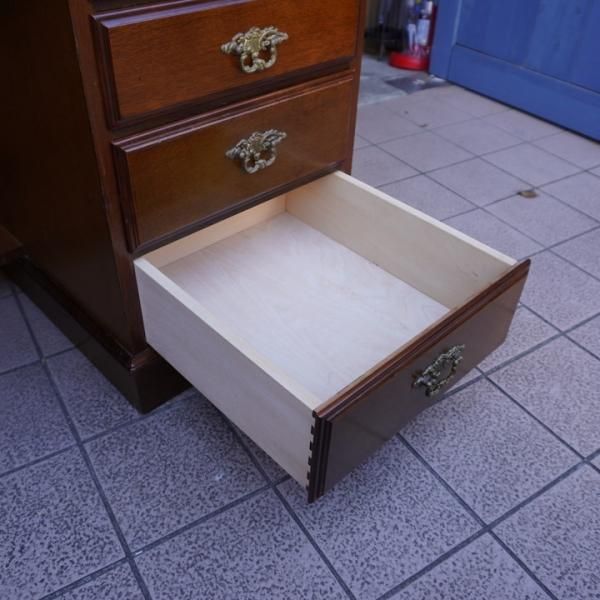Karimoku(カリモク家具)の人気シリーズCOLONIAL(コロニアル)の両 Karimoku(カリモク家具)の人気シリーズCOLONIAL(コロニアル)の両