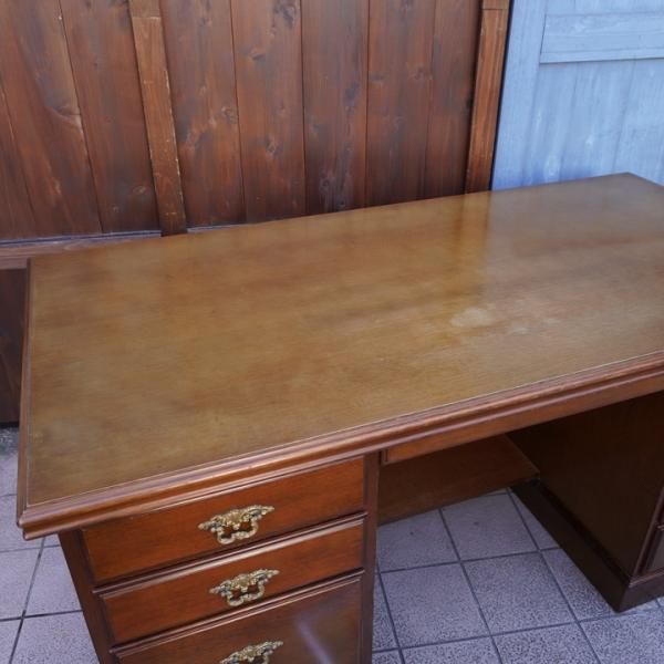 Karimoku(カリモク家具)の人気シリーズCOLONIAL(コロニアル)の両 Karimoku(カリモク家具)の人気シリーズCOLONIAL(コロニアル)の両
