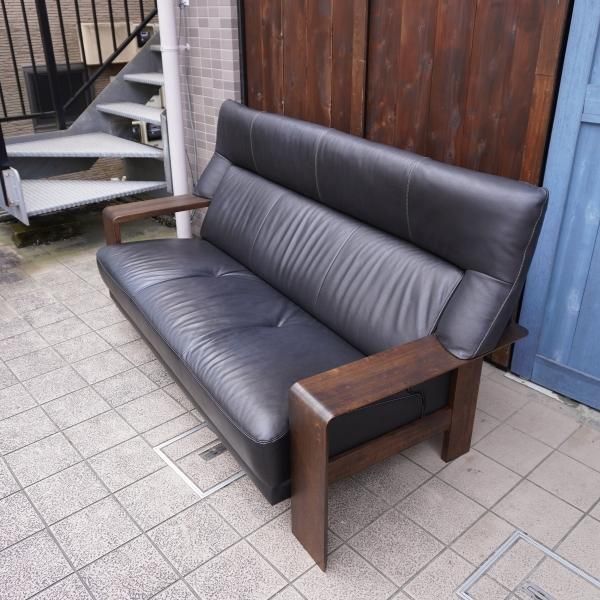 karimoku(カリモク家具)のダンテ 本革3人掛けソファです。モダン karimoku(カリモク家具)のダンテ 本革3人掛けソファです。モダン