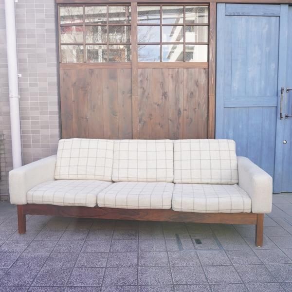 北欧デンマークから入荷したゆったりリラックスして座れるローズ 北欧デンマークから入荷したゆったりリラックスして座れるローズ
