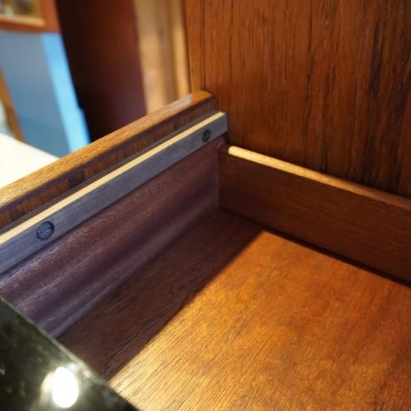 Hans J.Wegner  GETAMA社　ナイトテーブル　チーク材 北欧デンマークの家具メーカーGETAMA（ゲタマ）社よりHans.J