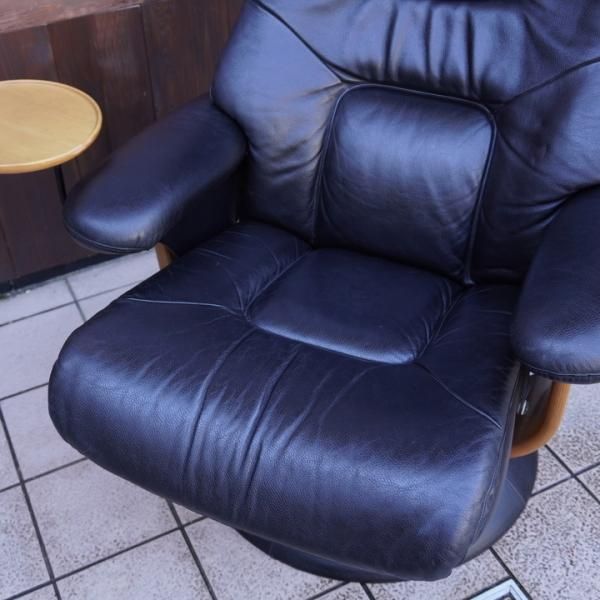 karimoku(カリモク家具)の本革 リクライニングチェア&オットマン karimoku(カリモク家具)の本革 リクライニングチェア&オットマン