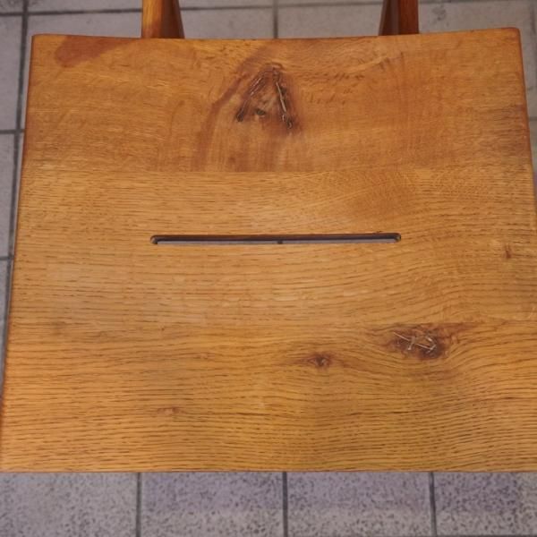 飛騨高山の家具メーカー キツツキマークの飛騨産業(HIDA)。森の