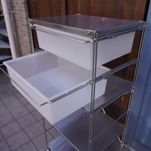 無印良品(MUJI)の人気のステンレスユニットシェルフです 無印良品(MUJI)の人気のステンレスユニットシェルフです