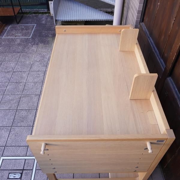 karimoku(カリモク)とBenesse(ベネッセ)のコラボ商品 karimoku(カリモク)とBenesse(ベネッセ)のコラボ商品