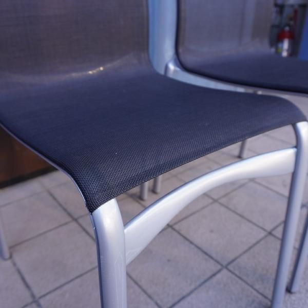 Cassina(カッシーナ)取り扱いブランドAlias(アリアス)のハイ Cassina(カッシーナ)取り扱いブランドAlias(アリアス)のハイ