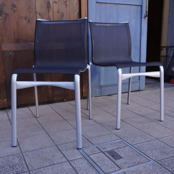 Cassina(カッシーナ)取り扱いブランドAlias(アリアス)のハイ Cassina(カッシーナ)取り扱いブランドAlias(アリアス)のハイ