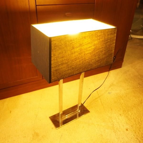 展示品◇DI CLASSE(ディクラッセ)のスタイリッシュなテーブルランプ