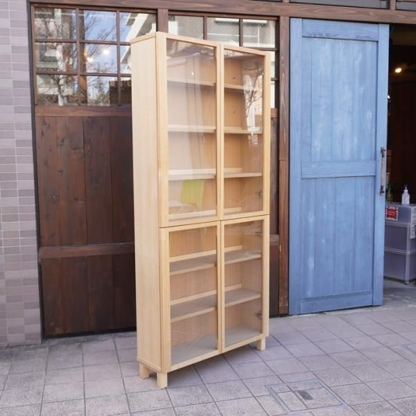 人気の無印良品のタモ材 ガラス扉/スリム 木製収納です 人気の無印良品のタモ材 ガラス扉/スリム 木製収納です