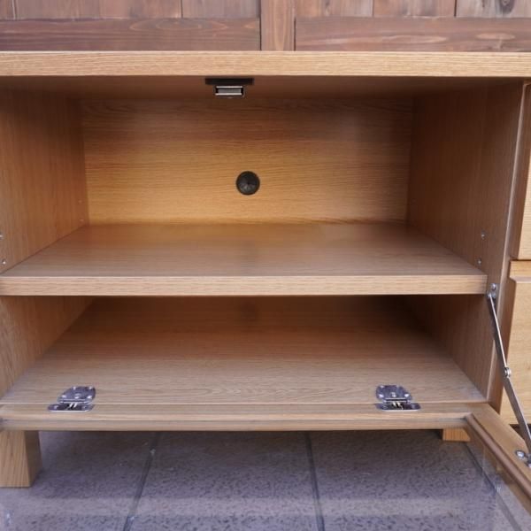 無印良品(MUJI)のタモ材 AVラック。シンプルなTVボードは圧迫感 無印良品(MUJI)のタモ材 AVラック。シンプルなTVボードは圧迫感