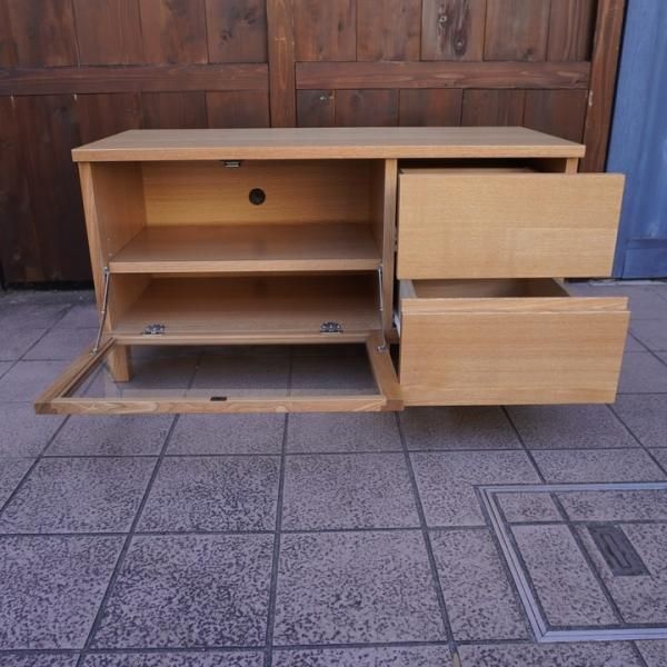 無印良品(MUJI)のタモ材 AVラック。シンプルなTVボードは圧迫感 無印良品(MUJI)のタモ材 AVラック。シンプルなTVボードは圧迫感