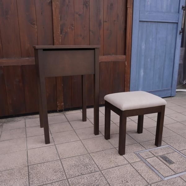 稀少なタモ材を使用した無印良品(MUJI)のドレッサー/スツール 稀少なタモ材を使用した無印良品(MUJI)のドレッサー/スツール