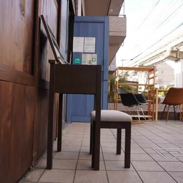 稀少なタモ材を使用した無印良品(MUJI)のドレッサー/スツール 稀少なタモ材を使用した無印良品(MUJI)のドレッサー/スツール