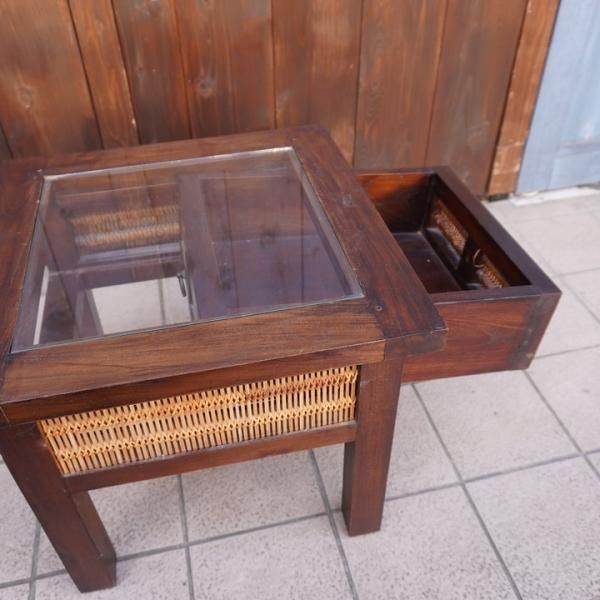 西麻布にあるアジアン家具の専門店HIKKADUWA(ヒッカドゥワ)の 西麻布にあるアジアン家具の専門店HIKKADUWA(ヒッカドゥワ)の