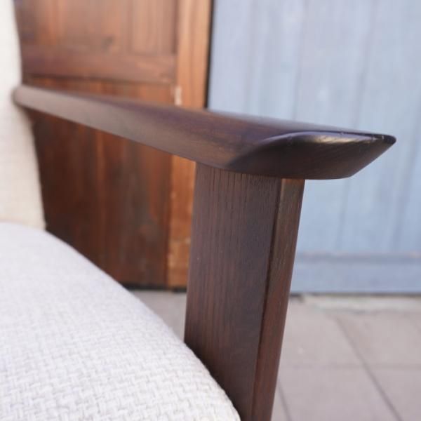 人気のkarimoku(カリモク家具)よりChitano(チターノ)の2人掛け