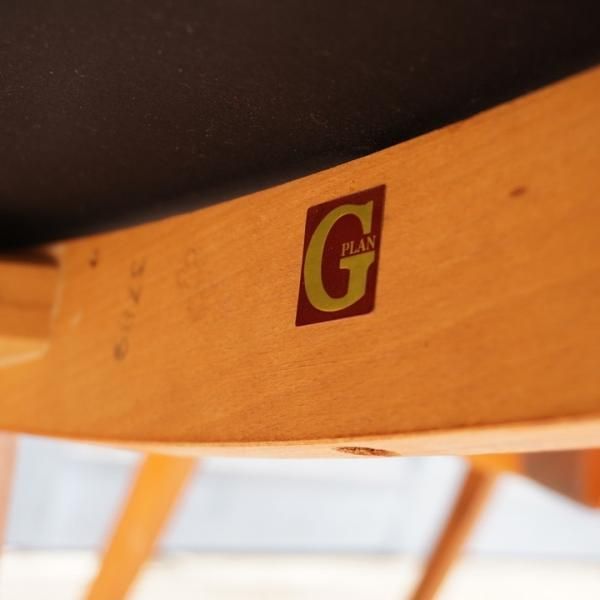 イギリスアンティークのE.GOMME社のG-plan(ジープラン)のエックスバックダイニングチェア2脚セットです。北欧スタイルの英国らしいデザインが魅力のヴィンテージチェアです♪CB210 イギリスアンティークのE.GOMME社のG-plan(ジープラン)のエックス