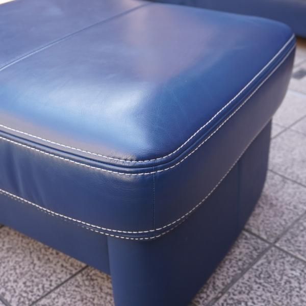 人気のkarimoku(カリモク家具)よりZT73 本革 オットマンです!白 人気のkarimoku(カリモク家具)よりZT73 本革 オットマンです!白