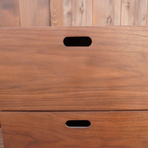 人気の無印良品(MUJI)のウォールナット材・2段・3列 人気の無印良品(MUJI)のウォールナット材・2段・3列