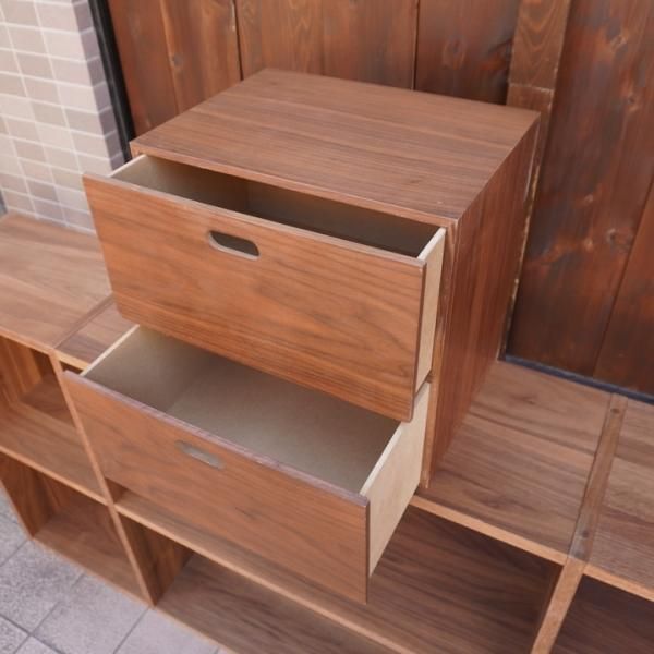 人気の無印良品(MUJI)のウォールナット材・2段・3列 人気の無印良品(MUJI)のウォールナット材・2段・3列