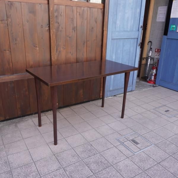IDEE(イデー)で取り扱われていたパーソナルデスクです。北欧スタイルのコンパクトデスクは2人用のダイニングテーブルやお子様の学習机、在宅ワークの パソコンデスクにも♪ - kokoelma -ココエルマ- 雑貨・中古家具・北欧家具・アンティーク家具の通販 インテリアショップ 