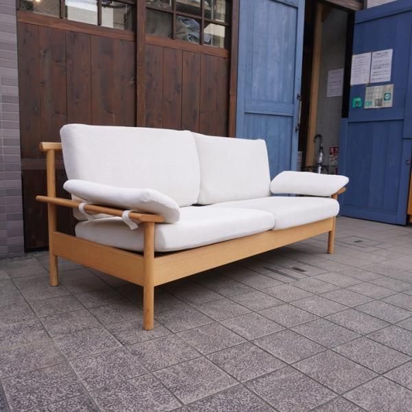 飛騨の家具メーカーKASHIWA(柏木工)のオーク無垢材を使用したBE 飛騨の家具メーカーKASHIWA(柏木工)のオーク無垢材を使用したBE