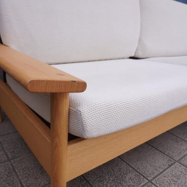 飛騨の家具メーカーKASHIWA(柏木工)のオーク無垢材を使用したBE 飛騨の家具メーカーKASHIWA(柏木工)のオーク無垢材を使用したBE