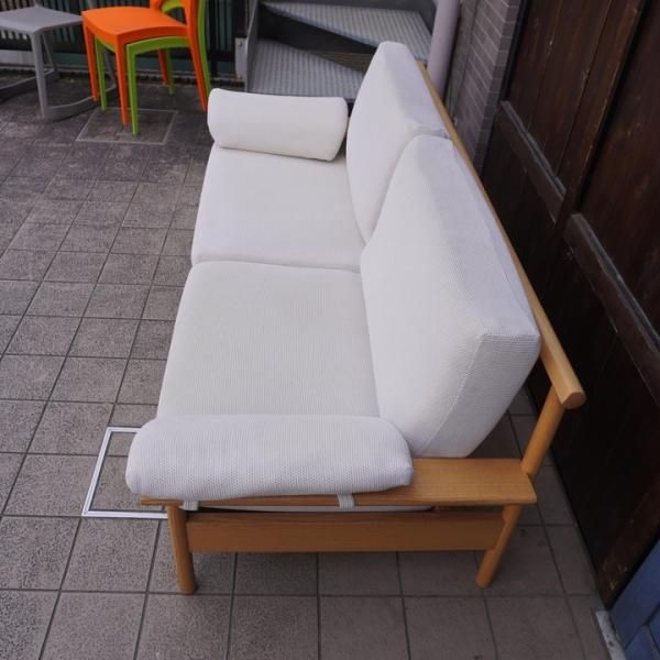 飛騨の家具メーカーKASHIWA(柏木工)のオーク無垢材を使用したBE 飛騨の家具メーカーKASHIWA(柏木工)のオーク無垢材を使用したBE