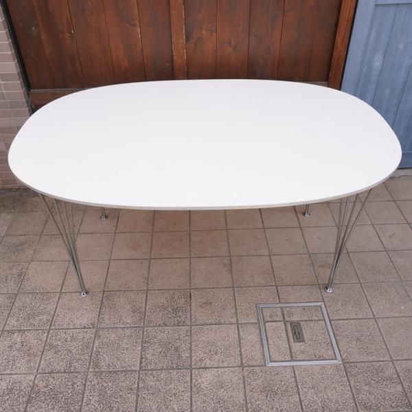 Fritz Hansen(フリッツハンセン)社のスーパー楕円テーブル(B Fritz Hansen(フリッツハンセン)社のスーパー楕円テーブル(B