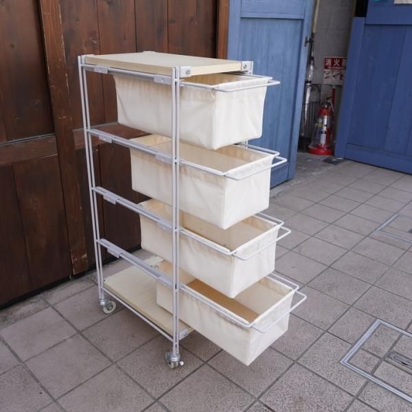 無印良品(MUJI)のスチール4段帆布バスケット付きユニット 無印良品(MUJI)のスチール4段帆布バスケット付きユニット