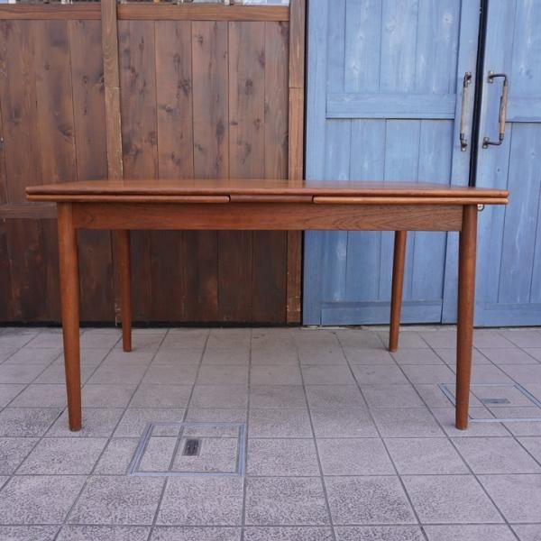 値下げ/デンマーク製のチーク材を使用した伸長式ダイニング 値下げ/デンマーク製のチーク材を使用した伸長式ダイニング