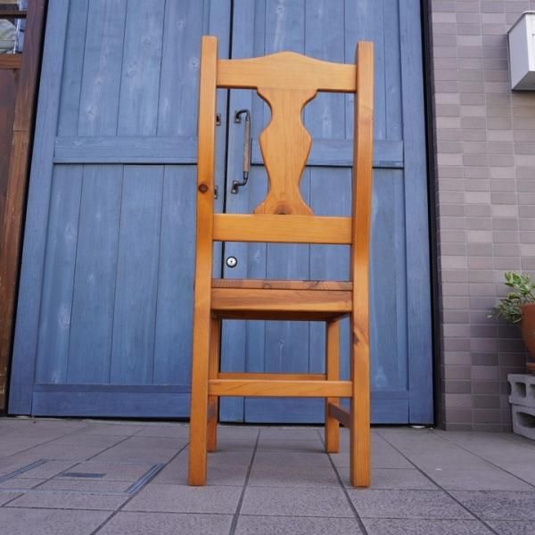 K'FACTORY(ケイ・ファクトリー)の木の持つ温もりを手作りで再現