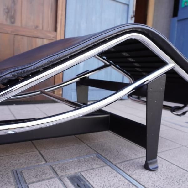 値下げ/IDC OTSUKA(大塚家具)で取り扱われていたLe Corbusier(ル 値下げ/IDC OTSUKA(大塚家具)で取り扱われていたLe Corbusier(ル